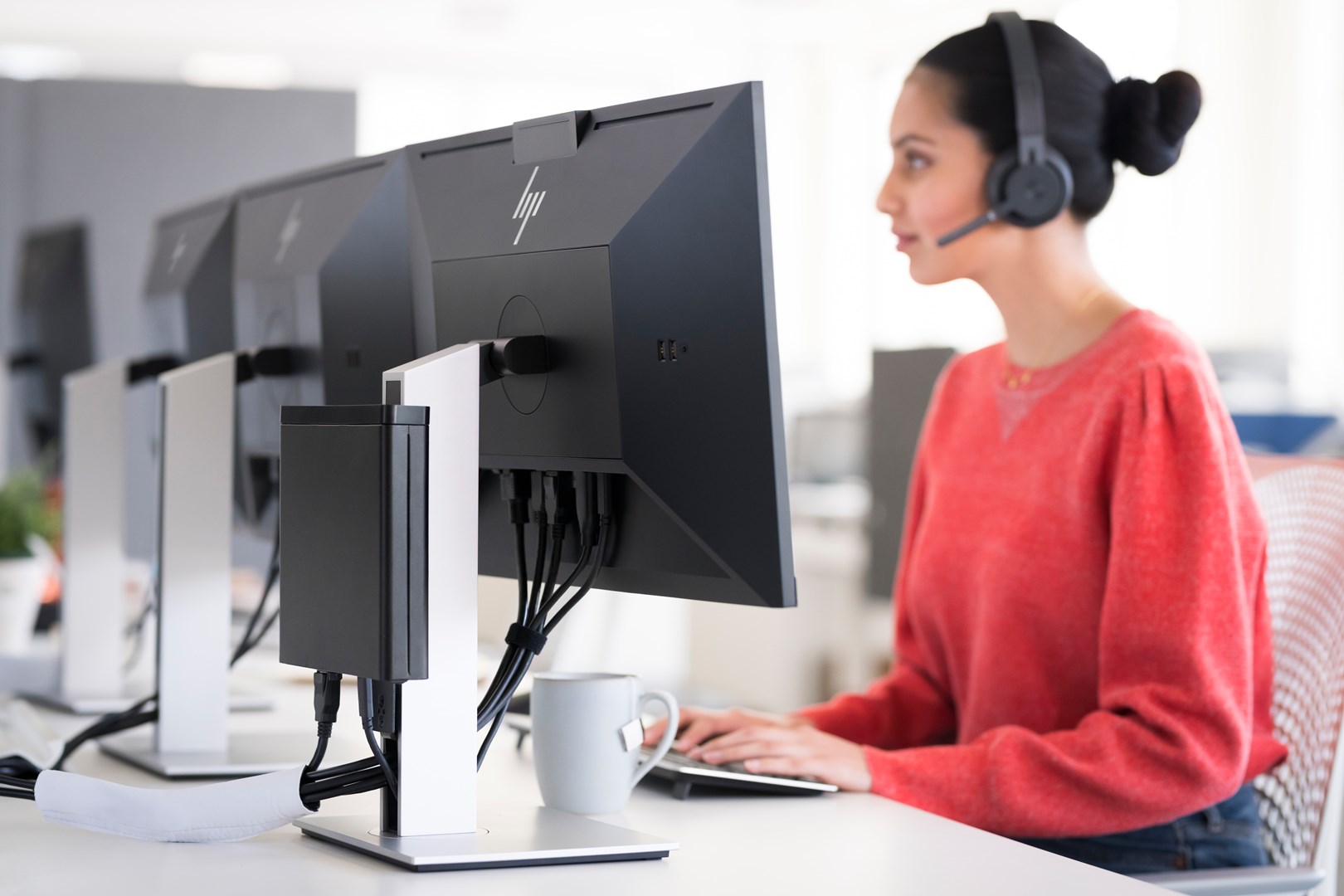 HP E-Series E24d G4 60.5 cm (23.8") 1920 x 1080 pixels Full HD Black - Image 7