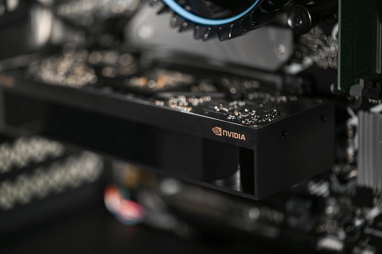 Actina 5901443387459 workstation Intel® Core™ i5 i5-14400 16 GB DDR4-SDRAM 1 TB SSD NVIDIA RTX A2000 Windows 11 Pro Midi Tower Black