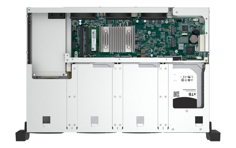 Qnap TS-855eU-8G, 2U, 8 x 2.5"/3.5" SATA, Intel Atom C5125 8C/8T, 8 GB SODIMM DDR4 (max. 64GB ), 2 x 2.5GbE, Single PSU - Image 6